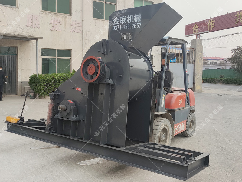 SCF600*600雙級粉碎機圖片展示,成品現(xiàn)貨